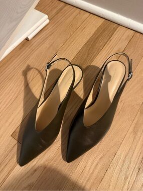 Anthropologie Pointed Toe Slingback Pumps in Olive / Dark Green. New, never worn